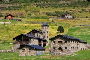 Ein kleines Dorf im schönen Land Andorra.